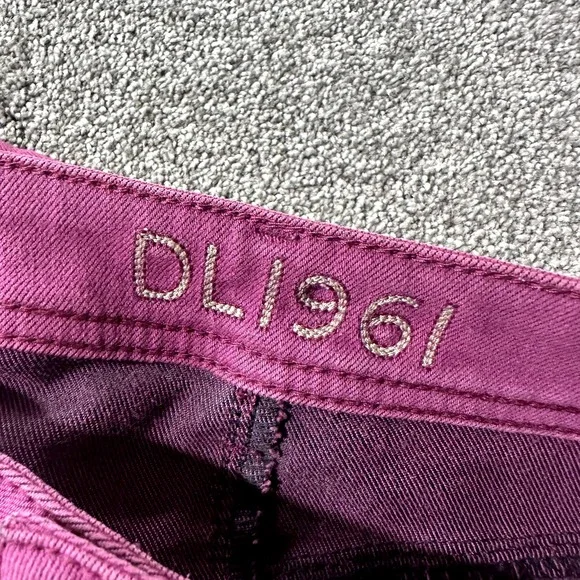 DL1961 Jeans Women 29 Pink Denim SAMANTHA Slim Straight Mid Rise Stretch Comfort - Picture 16 of 16